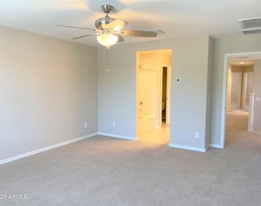 905 S Canal Drive - Photo Thumbnail 14