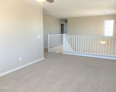 905 S Canal Drive - Photo Thumbnail 10