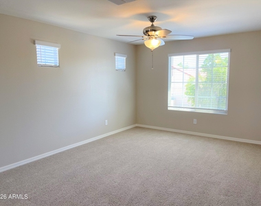 905 S Canal Drive - Photo Thumbnail 9