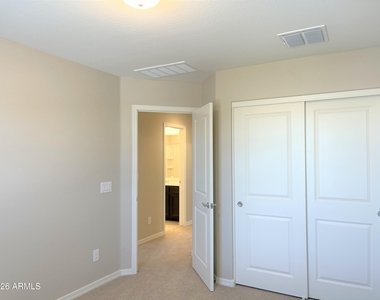 905 S Canal Drive - Photo Thumbnail 19