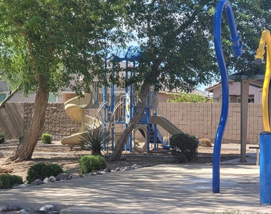 12933 W Fleetwood Lane - Photo Thumbnail 30
