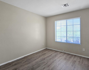 12933 W Fleetwood Lane - Photo Thumbnail 19