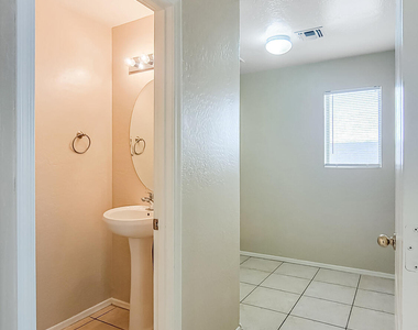 12933 W Fleetwood Lane - Photo Thumbnail 10