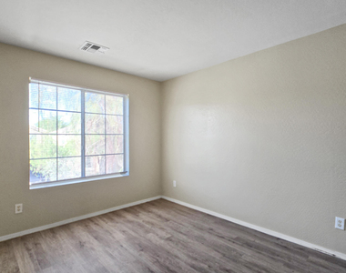 12933 W Fleetwood Lane - Photo Thumbnail 24