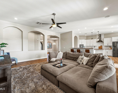 25824 S 194th Street - Photo Thumbnail 13