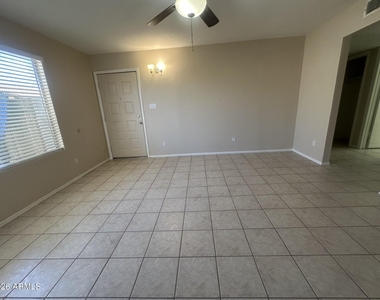 1349 E Palmdale Drive - Photo Thumbnail 2