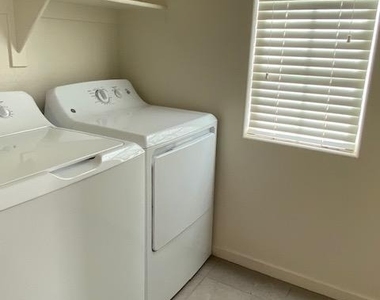 2705 S Valle Verde -- - Photo Thumbnail 15