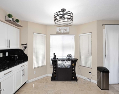 25224 N 66th Drive - Photo Thumbnail 16
