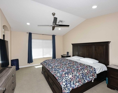 25224 N 66th Drive - Photo Thumbnail 32