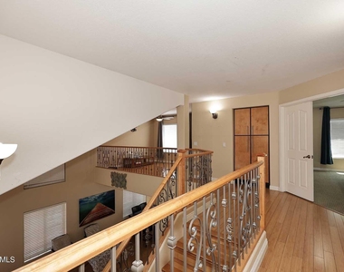 25224 N 66th Drive - Photo Thumbnail 3