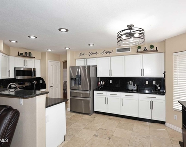 25224 N 66th Drive - Photo Thumbnail 19