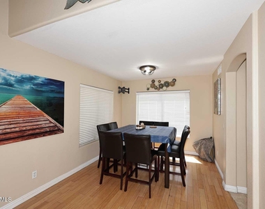 25224 N 66th Drive - Photo Thumbnail 11