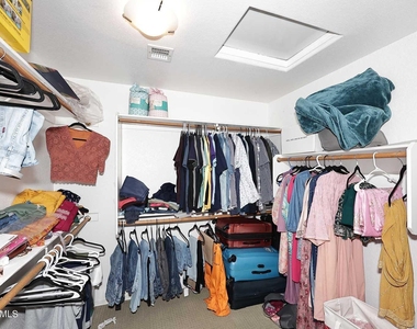 25224 N 66th Drive - Photo Thumbnail 29