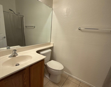 8858 W Hilton Avenue - Photo Thumbnail 18