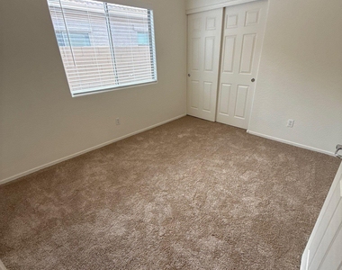 8858 W Hilton Avenue - Photo Thumbnail 22