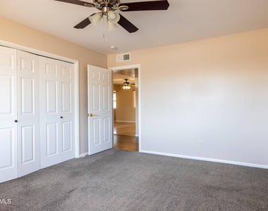 11208 N 105th Avenue - Photo Thumbnail 18