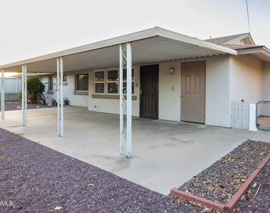 11208 N 105th Avenue - Photo Thumbnail 12