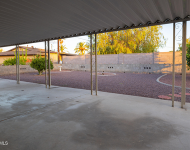 11208 N 105th Avenue - Photo Thumbnail 11