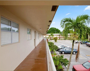 7505 Nw 5th Place - Photo Thumbnail 33