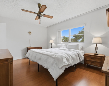 7505 Nw 5th Place - Photo Thumbnail 19