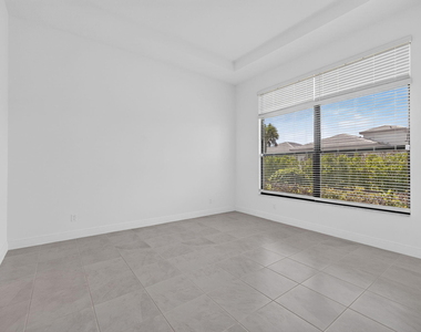 9148 Sw Esule Way - Photo Thumbnail 8