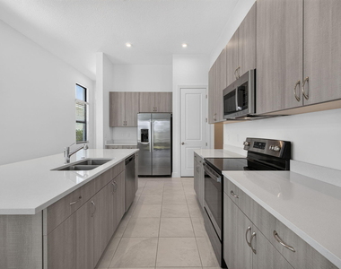 9148 Sw Esule Way - Photo Thumbnail 2