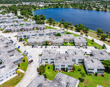 3120 Lake Osborne Drive - Photo Thumbnail 31