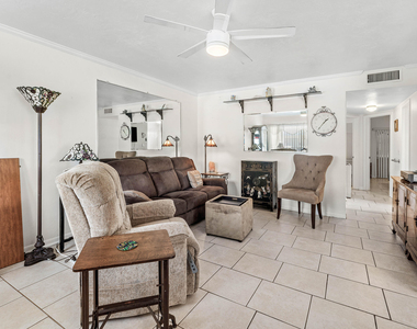 3120 Lake Osborne Drive - Photo Thumbnail 10