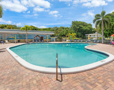 3120 Lake Osborne Drive - Photo Thumbnail 1