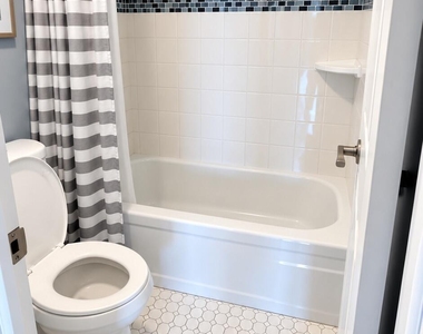 2320 S Cypress Bend Drive - Photo Thumbnail 5