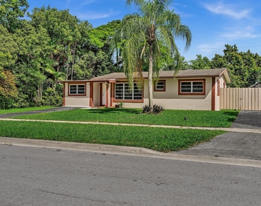 6143 Nw 22nd Street - Photo Thumbnail 1