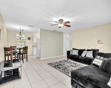 6143 Nw 22nd Street - Photo Thumbnail 5