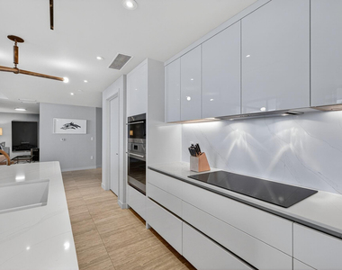 525 N Fort Lauderdale Beach Boulevard - Photo Thumbnail 17