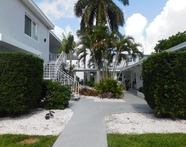 15 S Palmway - Photo Thumbnail 1