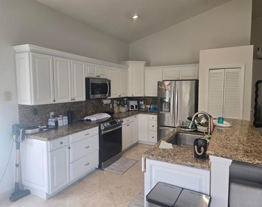 22112 Altona Drive - Photo Thumbnail 12