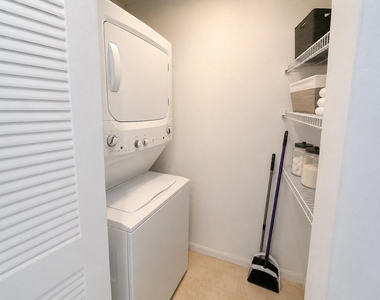 3271 Sabal Palm Manor - Photo Thumbnail 5