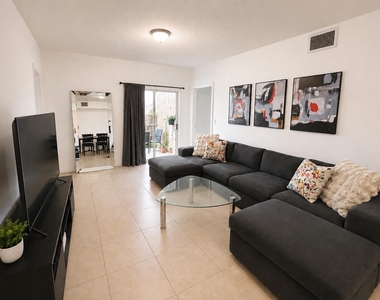3271 Sabal Palm Manor - Photo Thumbnail 2