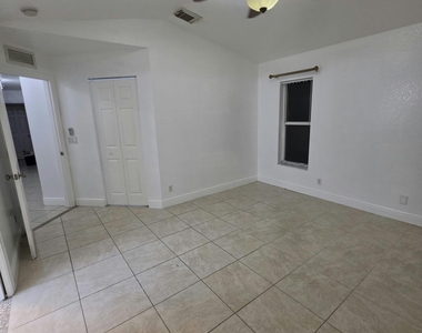 2106 Little Torch Street - Photo Thumbnail 15