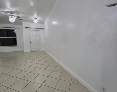 2106 Little Torch Street - Photo Thumbnail 3