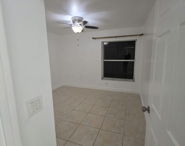 2106 Little Torch Street - Photo Thumbnail 12