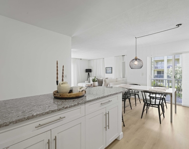 1111 S Ocean Boulevard - Photo Thumbnail 6