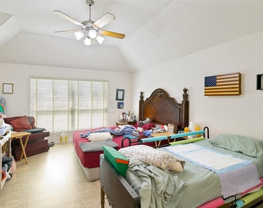 1425 Tobie Layne Street - Photo Thumbnail 37