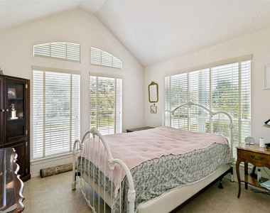 1425 Tobie Layne Street - Photo Thumbnail 13