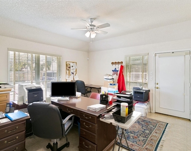 1425 Tobie Layne Street - Photo Thumbnail 35