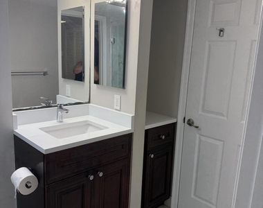 1801 N Flagler Drive - Photo Thumbnail 8
