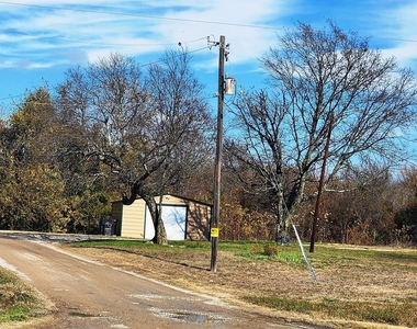 4494 N Us Highway 69 - Photo Thumbnail 3