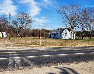 4494 N Us Highway 69 - Photo Thumbnail 2