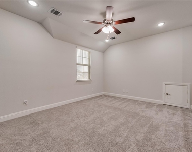 16524 Sage Crest Drive - Photo Thumbnail 11