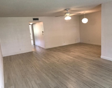 1387 High Point Way Nw - Photo Thumbnail 2