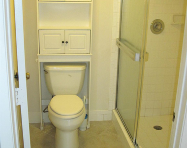 2232 N Cypress Bend Drive - Photo Thumbnail 9